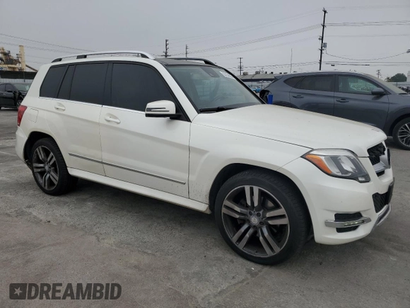 2014 Mercedes-Benz GLK 350 with VIN WDCGG8JB6EG321736, listed as a Copart auction lot 53154594 with 92,476 mi miles and Salvage Title. Bid and sale history available at DreamBid. Image 4.