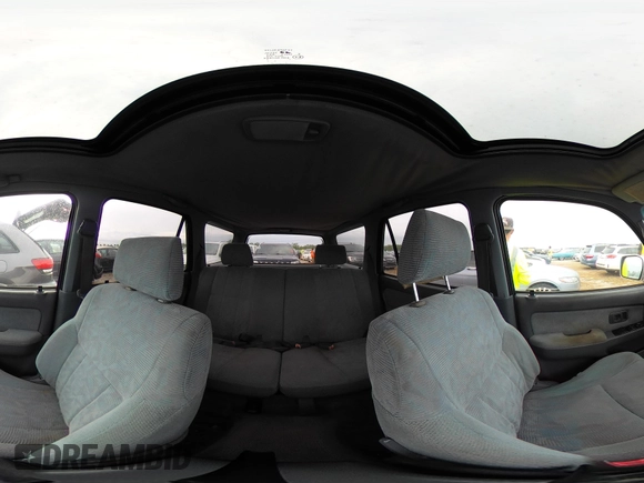 2000 Toyota 4Runner SR5 with VIN JT3GN86R0Y0159931, listed as a IAAI auction lot 40493131 with 200,277 mi miles and . Bid and sale history available at DreamBid. Image 18.