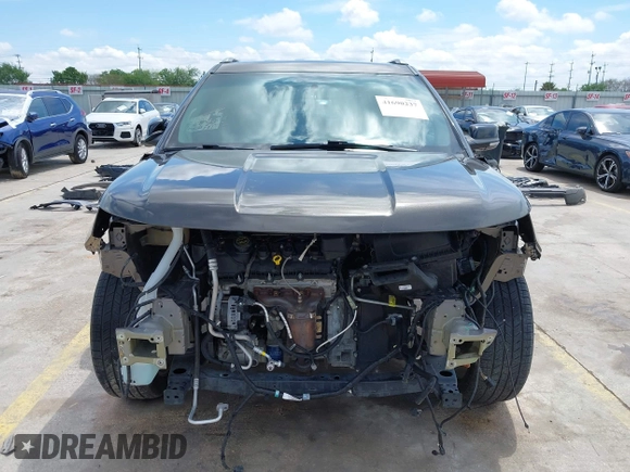 2016 Ford Explorer XLT with VIN 1FM5K7D89GGB11474, listed as a IAAI auction lot 41690237 with 19,109 mi miles and . Bid and sale history available at carsss.com. Image 13.