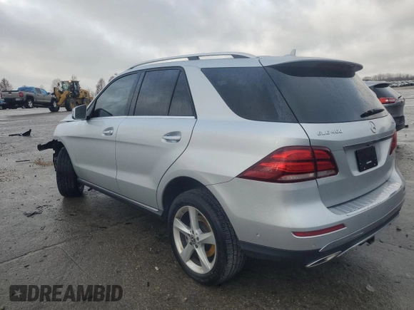 2019 Mercedes-Benz GLE 400 z VIN 4JGDA5GB1KB215389, wystawiony jako Copart lot #85123804 z przebiegiem 32 055 mil mil oraz Szkoda całkowita • Salvage title. Historia ofert i sprzedaży dostępna na DreamBid. Obrazek 2.