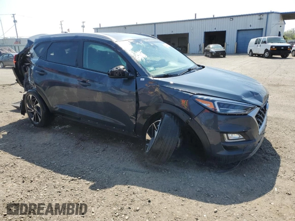 2019 Hyundai Tucson Sport z VIN KM8J3CAL8KU065157, wystawiony jako Copart lot #54242965 z przebiegiem 34 999 mil mil oraz Szkoda całkowita • Salvage title. Historia ofert i sprzedaży dostępna na DreamBid. Obrazek 4.