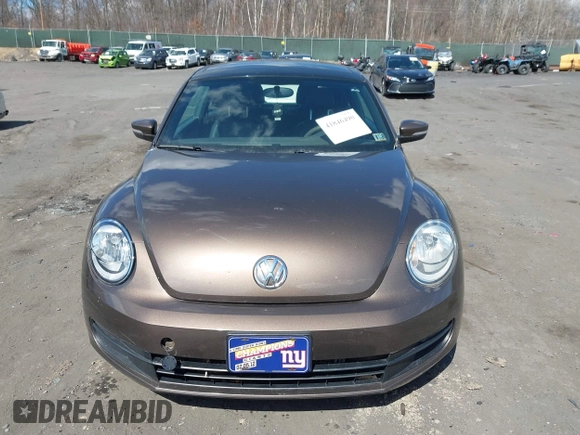 2013 Volkswagen Beetle 2.5L с VIN 3VWJP7AT1DM601306, выставлен на аукционе IAAI как лот 41846490 с пробегом 117 082 миль миль и . История ставок и продаж доступна на DreamBid. Изображение 12.