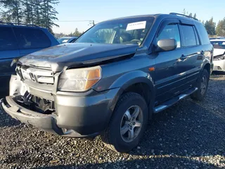 2008 Honda Pilot EX-L with VIN 5FNYF18738B026307, listed as a IAAI auction lot 41435086 with 197,695 mi miles. Bid and sale history available at carsss.com. Image 17.