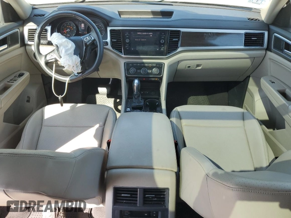2018 Volkswagen Atlas SEL with VIN 1V2MR2CA4JC579242, listed as a Copart auction lot 56152485 with 97,362 mi miles and Salvage title. Bid and sale history available at DreamBid. Image 8.