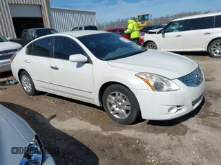 2012 Nissan Altima S z VIN 1N4AL2AP5CN438268, wystawiony jako IAAI lot #41648769 z przebiegiem 210 958 mil mil oraz . Historia ofert i sprzedaży dostępna na DreamBid. Obrazek 1.