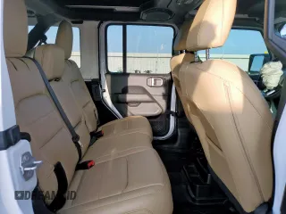 2019 Jeep Wrangler Unlimited Sahara z VIN 1C4HJXEG8KW527198, wystawiony jako Copart lot #60043115 z przebiegiem Nie podano mil oraz Szkoda całkowita • Salvage title. Historia ofert i sprzedaży dostępna na DreamBid. Obrazek 10.