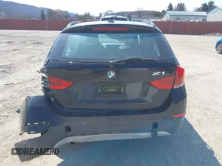 2013 BMW X1 xDrive28i with VIN WBAVL1C59DVR87469, listed as a IAAI auction lot 41775333 with 124,220 mi miles. Bid and sale history available at carsss.com. Image 16.