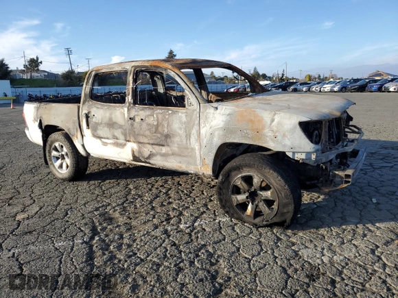 2011 Toyota Tacoma с VIN 5TFJX4GN1BX002410, выставлен на аукционе Copart как лот 43046725 с пробегом Не указан миль и На запчасти • Non repairable. История ставок и продаж доступна на DreamBid. Изображение 4.