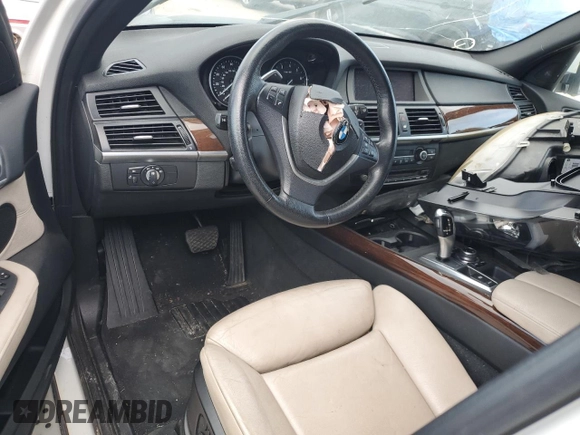 2013 BMW X5 xDrive50i with VIN 5UXZV8C52D0C15370, listed as a Copart auction lot 62293645 with 90,611 mi miles and Clean title. Bid and sale history available at DreamBid. Image 8.