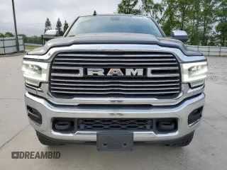2020 Ram 2500 Laramie z VIN 3C6UR5FL1LG102159, wystawiony jako Copart lot #54927245 z przebiegiem 87 348 mil mil oraz Szkoda całkowita • Salvage title. Historia ofert i sprzedaży dostępna na DreamBid. Obrazek 5.