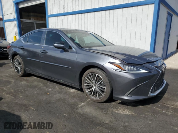 2022 Lexus ES 300h with VIN 58ADA1C17NU017617, listed as a Copart auction lot 61970855 with 16,988 mi miles and Salvage title. Bid and sale history available at DreamBid. Image 4.