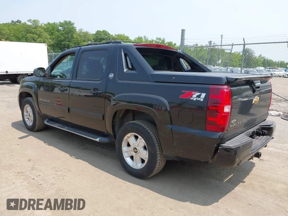 2013 Chevrolet Avalanche LT with VIN 3GNTKFE76DG259746, listed as a IAAI auction lot 42491223 with 92,131 mi miles and . Bid and sale history available at DreamBid. Image 3.