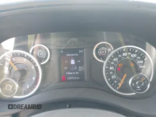 2022 Ram 2500 Tradesman z VIN 3C6UR5HL1NG213746, wystawiony jako IAAI lot #41917608 z przebiegiem 133 775 mil mil oraz . Historia ofert i sprzedaży dostępna na DreamBid. Obrazek 7.