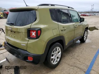 2015 Jeep Renegade Latitude with VIN ZACCJABTXFPB82218, listed as a Copart auction lot 51634875 with 185,757 mi miles and Salvage Title. Bid and sale history available at carsss.com. Image 3.