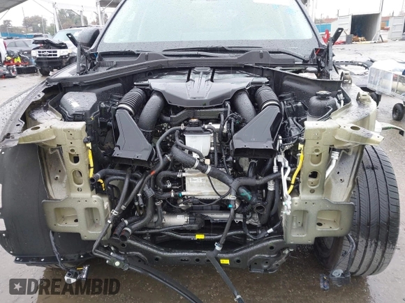 2024 Genesis GV80 z VIN KMUHCESC3RU170760, wystawiony jako IAAI lot #41702236 z przebiegiem 11 162 mil mil oraz . Historia ofert i sprzedaży dostępna na DreamBid. Obrazek 6.