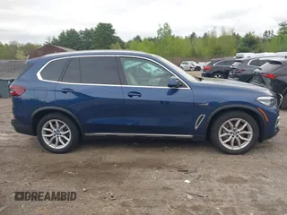2022 BMW X5 xDrive45e with VIN 5UXTA6C06N9M08044, listed as a IAAI auction lot 42178453 with Not provided miles and . Bid and sale history available at DreamBid. Image 13.