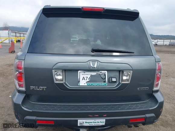 2008 Honda Pilot EX-L with VIN 5FNYF18748B029474, listed as a IAAI auction lot 41711002 with 185,035 mi miles. Bid and sale history available at carsss.com. Image 17.
