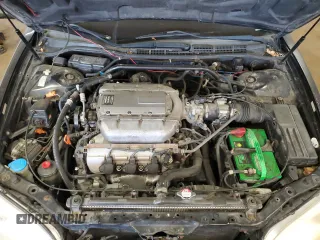 2001 Acura CL Type S with VIN 19UYA42731A031998, listed as a Copart auction lot 71163484 with 247,616 mi miles and Salvage Title. Bid and sale history available at carsss.com. Image 11.