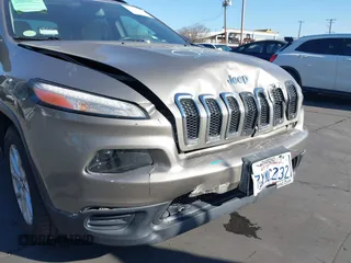 2017 Jeep Cherokee Altitude with VIN 1C4PJLAS7HW617482, listed as a IAAI auction lot 41226235 with 64,708 mi miles and . Bid and sale history available at DreamBid. Image 6.