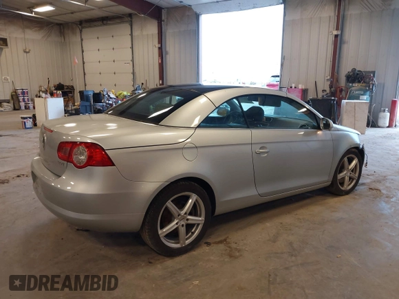 2007 Volkswagen Eos 2.0T with VIN WVWBA71F67V040775, listed as a IAAI auction lot 41913098 with 98,554 mi miles and . Bid and sale history available at DreamBid. Image 4.
