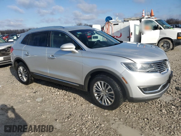 2017 Lincoln MKX Select with VIN 2LMPJ8KR1HBL20427, listed as a Copart auction lot 84268754 with 91,171 mi miles and Salvage Title. Bid and sale history available at carsss.com. Image 4.