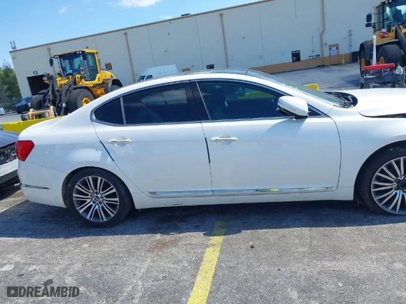 2015 Kia Cadenza Premium with VIN KNALN4D7XF5196941, listed as a IAAI auction lot 42052846 with 118,838 mi miles. Bid and sale history available at carsss.com. Image 12.