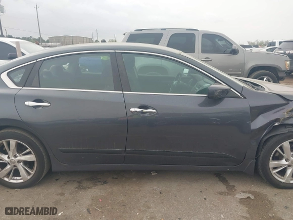 2013 Nissan Altima 2.5 SV with VIN 1N4AL3APXDN536784, listed as a IAAI auction lot 41825176 with 243,304 mi miles. Bid and sale history available at carsss.com. Image 13.