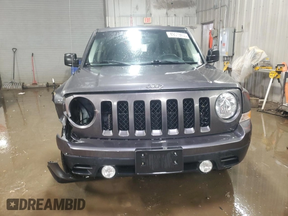 2016 Jeep Patriot Sport with VIN 1C4NJRBB5GD685850, listed as a Copart auction lot 49513455 with 127,300 mi miles and Salvage Title. Bid and sale history available at carsss.com. Image 5.