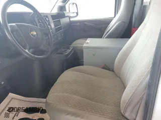 2022 Chevrolet Express Cargo with VIN 1GCWGAFP9N1262441, listed as a IAAI auction lot 42726973 with 39,809 mi miles and . Bid and sale history available at DreamBid. Image 28.
