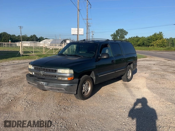 2001 Chevrolet Suburban LS with VIN 3GNEC16T51G289417, listed as a Copart auction lot 64549525 with 232,742 mi miles and Clean title. Bid and sale history available at DreamBid. Image 2.