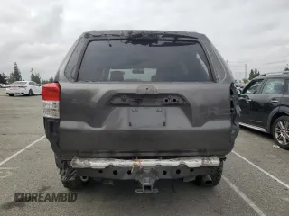 2010 Toyota 4Runner SR5 z VIN JTEZU5JR1A5003267, wystawiony jako Copart lot #55362175 z przebiegiem 449 563 mil mil oraz Szkoda całkowita • Salvage title. Historia ofert i sprzedaży dostępna na DreamBid. Obrazek 6.
