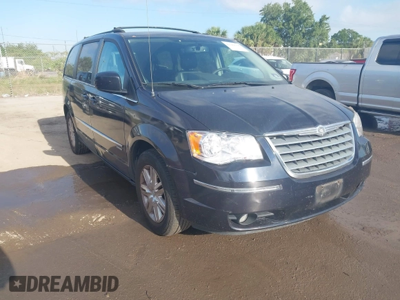 2010 Chrysler Town & Country Touring z VIN 2A4RR5D11AR281580, wystawiony jako IAAI lot #42149338 z przebiegiem 184 285 mil mil oraz . Historia ofert i sprzedaży dostępna na DreamBid. Obrazek 1.