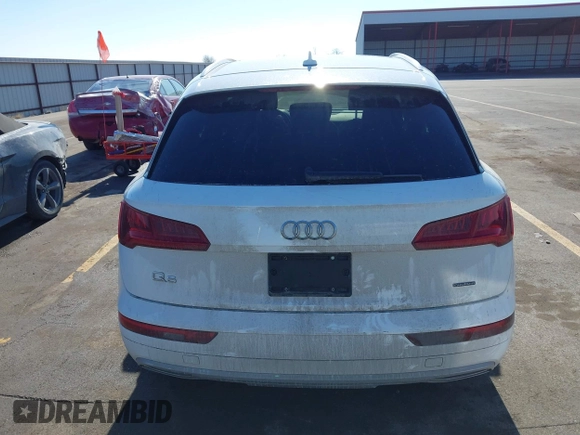 2019 Audi Q5 Premium with VIN WA1ANAFY1K2112607, listed as a IAAI auction lot 41482680 with 58,000 mi miles. Bid and sale history available at carsss.com. Image 17.