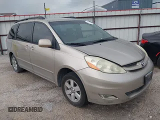 2006 Toyota Sienna XLE with VIN 5TDZA22CX6S444063, listed as a IAAI auction lot 41999988 with 244,436 mi miles. Bid and sale history available at carsss.com. Image 1.