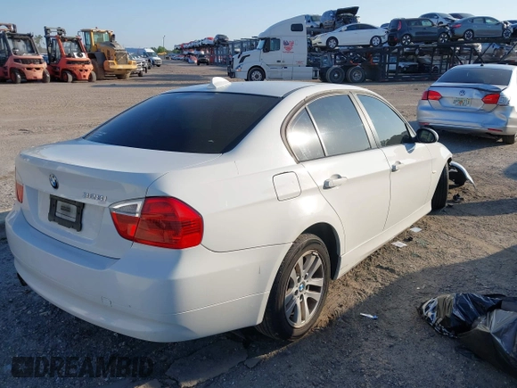 2007 BMW 3 Series 328i with VIN WBAVA33557P141317, listed as a IAAI auction lot 42053206 with 1 mi miles. Bid and sale history available at carsss.com. Image 4.