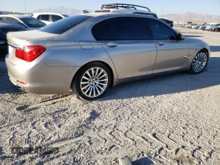 2009 BMW 7 Series 750Li with VIN WBAKB83569CY60521, listed as a Copart auction lot 82050884 with 142,788 mi miles and Salvage Title. Bid and sale history available at DreamBid. Image 3.