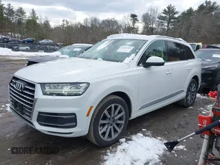 2019 Audi Q7 Premium Plus with VIN WA1LHAF78KD043829, listed as a IAAI auction lot 41431554 with 72,146 mi miles and . Bid and sale history available at DreamBid. Image 17.