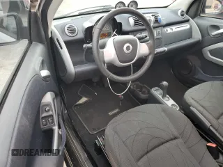 2015 Smart fortwo Passion z VIN WMEEJ9AA9FK834118, wystawiony jako Copart lot #45891925 z przebiegiem Nie podano mil oraz Czysty tytuł • Clean title. Historia ofert i sprzedaży dostępna na DreamBid. Obrazek 8.