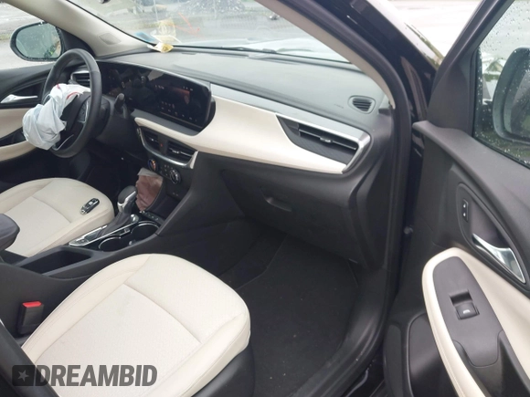 2024 Buick Encore GX Preferred z VIN KL4AMCSL3RB141383, wystawiony jako IAAI lot #42296144 z przebiegiem 9 483 mil mil oraz . Historia ofert i sprzedaży dostępna na DreamBid. Obrazek 5.