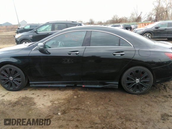 2018 Mercedes-Benz CLA 250 z VIN WDDSJ4GB2JN673922, wystawiony jako IAAI lot #41712055 z przebiegiem 73 670 mil mil oraz . Historia ofert i sprzedaży dostępna na DreamBid. Obrazek 14.