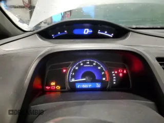 2007 Acura CSX z VIN 2HHFD56537H201845, wystawiony jako Copart lot #83705194 z przebiegiem 211 565 mil mil oraz Szkody całkowita. Historia ofert i sprzedaży dostępna na DreamBid. Obrazek 9.