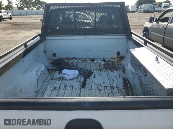 2001 Ford F-250 XL with VIN 1FTNW21F21EA81820, listed as a Copart auction lot 57677805 with Not provided miles and Salvage title. Bid and sale history available at DreamBid. Image 10.