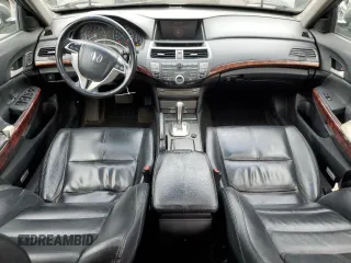 2010 Honda Crosstour EX-L z VIN 5J6TF2H51AL001806, wystawiony jako Copart lot #54747605 z przebiegiem 191 461 mil mil oraz Tytuł czysty. Historia ofert i sprzedaży dostępna na DreamBid. Obrazek 8.