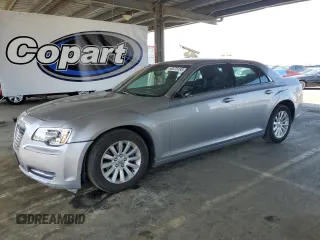 2014 Chrysler 300 z VIN 2C3CCAAG7EH305881, wystawiony jako Copart lot #59575185 z przebiegiem 56 872 mil mil oraz Szkoda całkowita • Salvage title. Historia ofert i sprzedaży dostępna na DreamBid. Obrazek 1.