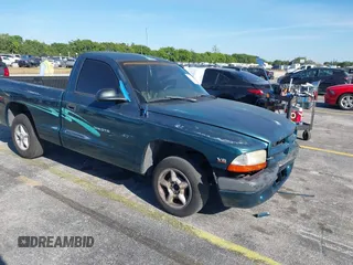 1998 Dodge Dakota SLT with VIN 1B7FL26X2WS685844, listed as a IAAI auction lot 41857719 with Not Provided miles and . Bid and sale history available at carsss.com. Image 1.