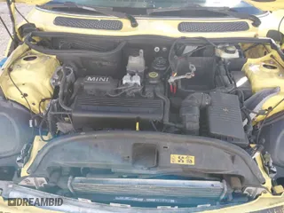 2003 MINI Cooper Hardtop with VIN WMWRC33463TE18371, listed as a IAAI auction lot 41388681 with 155,077 mi miles. Bid and sale history available at carsss.com. Image 10.
