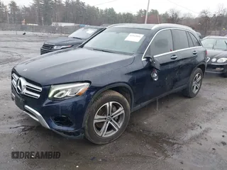 2019 Mercedes-Benz GLC 300 z VIN WDC0G4KB6KF667330, wystawiony jako IAAI lot #41963856 z przebiegiem 96 865 mil mil oraz . Historia ofert i sprzedaży dostępna na DreamBid. Obrazek 17.