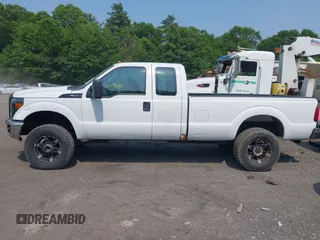 2011 Ford F-350 z VIN 1FT7X3B61BEB42800, wystawiony jako IAAI lot #42442261 z przebiegiem 180 320 mil mil oraz . Historia ofert i sprzedaży dostępna na DreamBid. Obrazek 14.