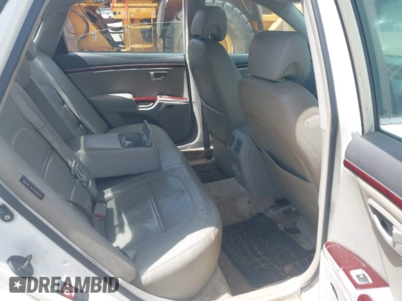 2006 Hyundai Azera SE with VIN KMHFC46F66A098423, listed as a IAAI auction lot 42519025 with Not provided miles and . Bid and sale history available at DreamBid. Image 8.