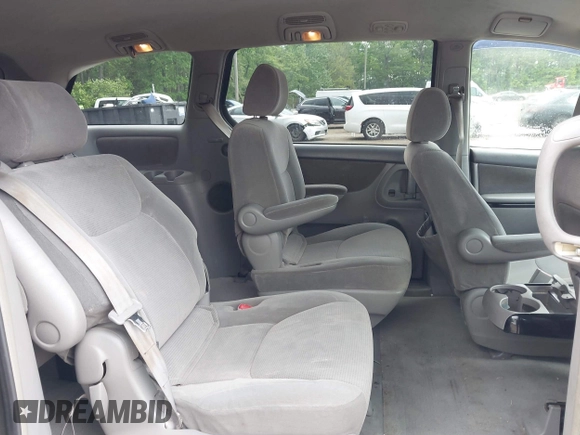2004 Toyota Sienna CE with VIN 5TDZA23C84S000367, listed as a IAAI auction lot 42176600 with 182,817 mi miles and . Bid and sale history available at DreamBid. Image 8.